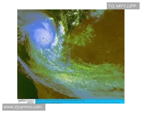当前全球气候变化加剧引发极端天气频发，如何有效应对成为各国关注的核心议题
